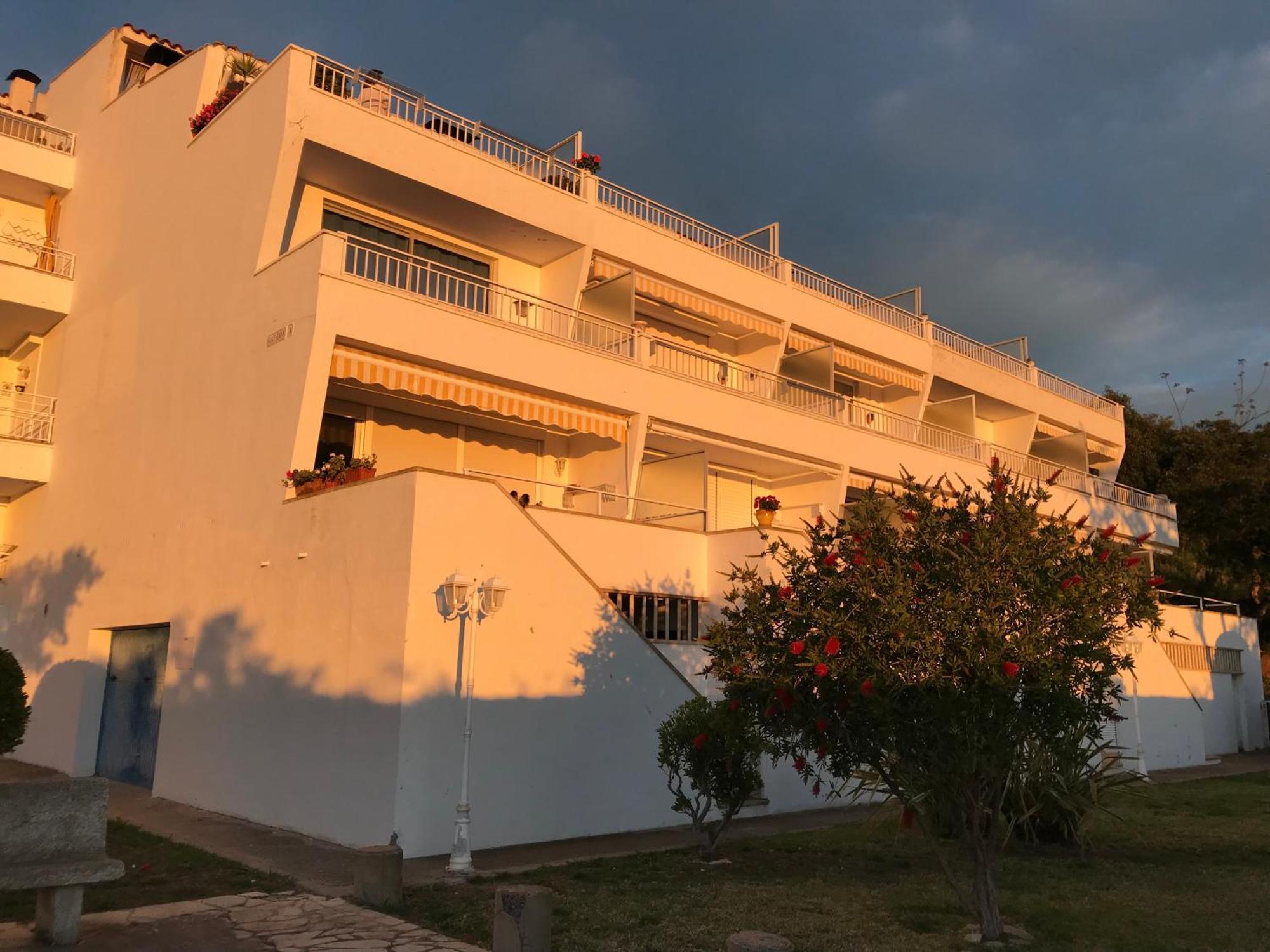Apartamento Con Piscina - Tossa - Magnificas Vistas Al Mar خيرونا المظهر الخارجي الصورة